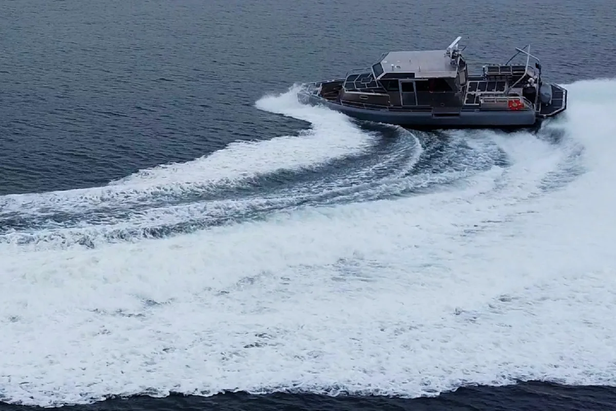 44 ft Cabin Interceptor Boat view 7